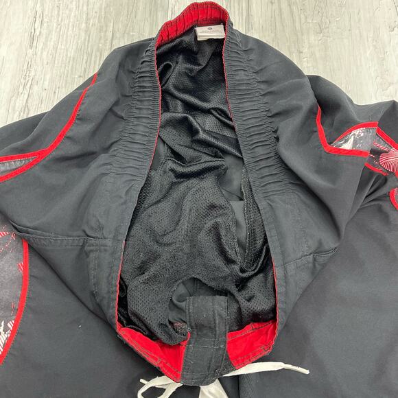 Vintage Nike Black Red White Lined Swim Board Shorts Embroidered Log XL - Picture 5 of 8